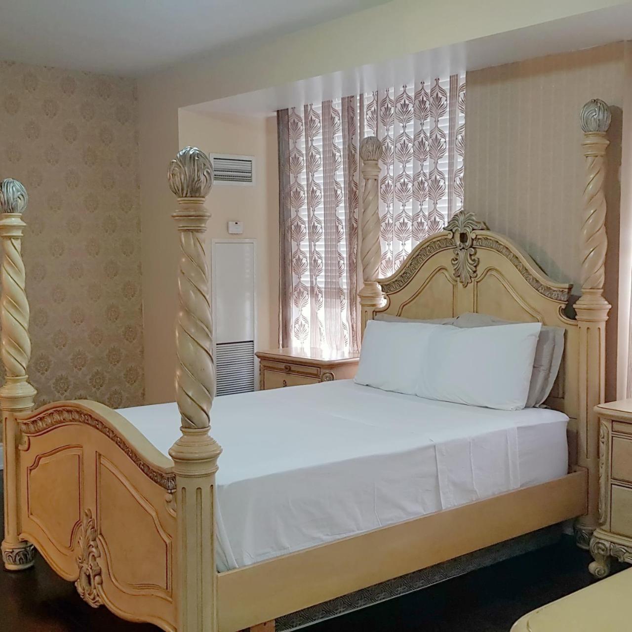 Pelicanstay At Square One Mall Mississauga Extérieur photo