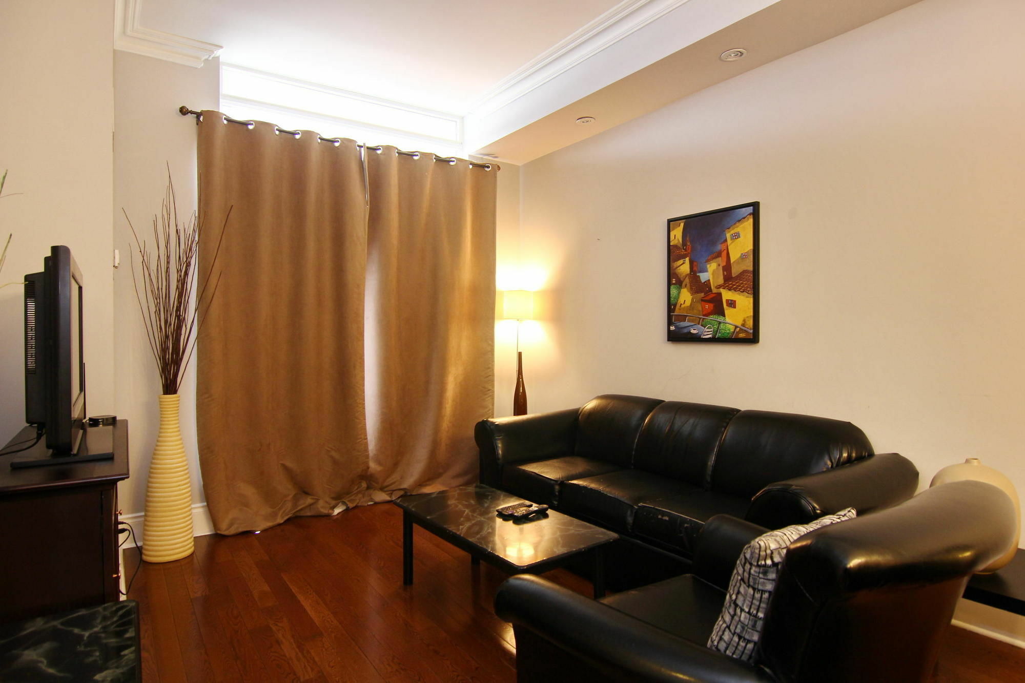 Pelicanstay At Square One Mall Mississauga Extérieur photo