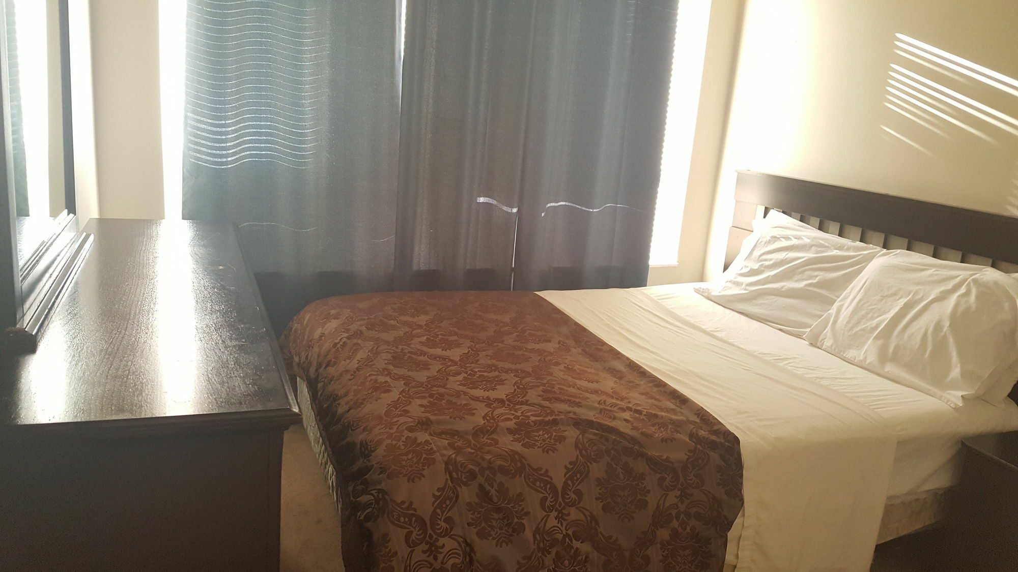 Pelicanstay At Square One Mall Mississauga Extérieur photo