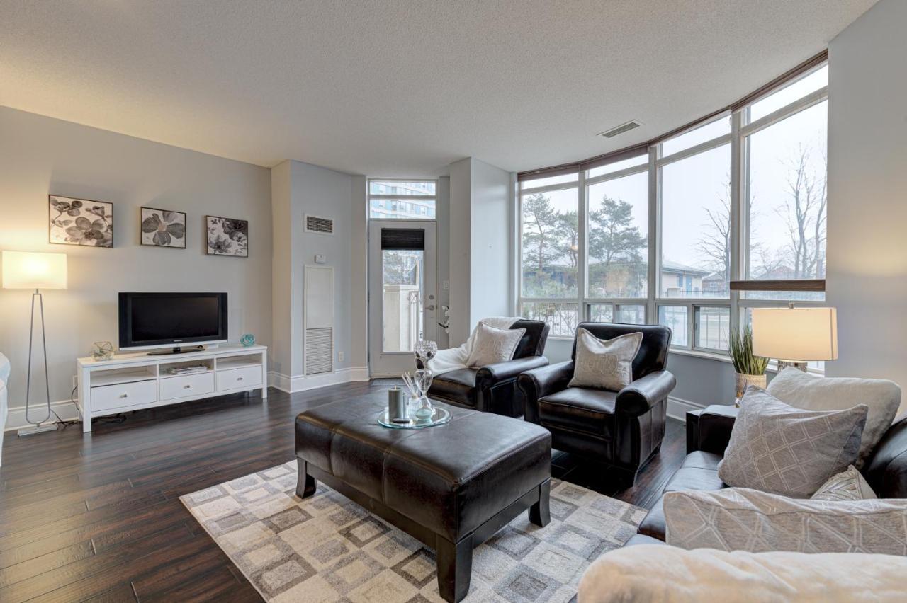Pelicanstay At Square One Mall Mississauga Extérieur photo