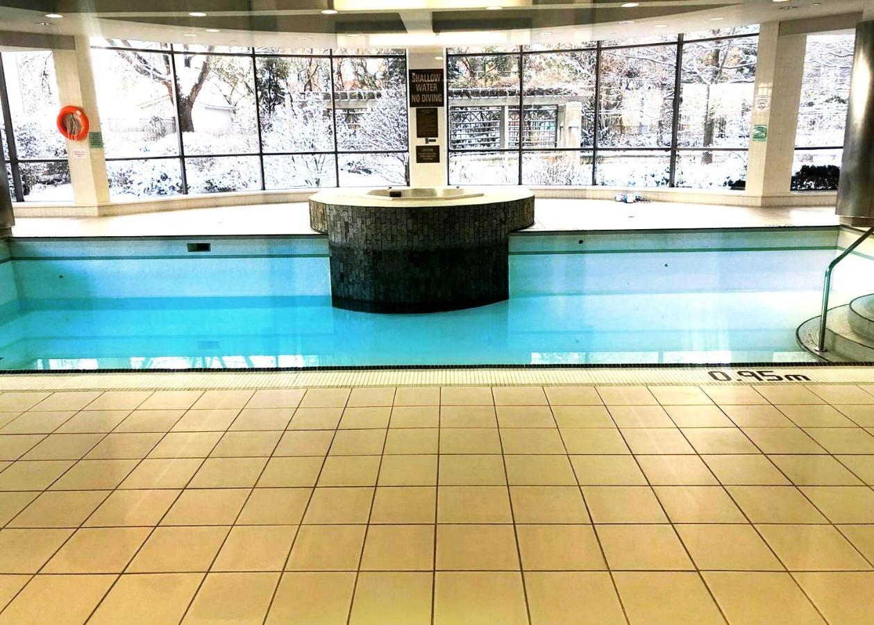 Pelicanstay At Square One Mall Mississauga Extérieur photo