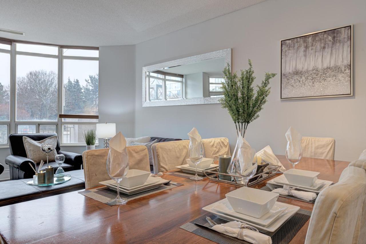 Pelicanstay At Square One Mall Mississauga Extérieur photo
