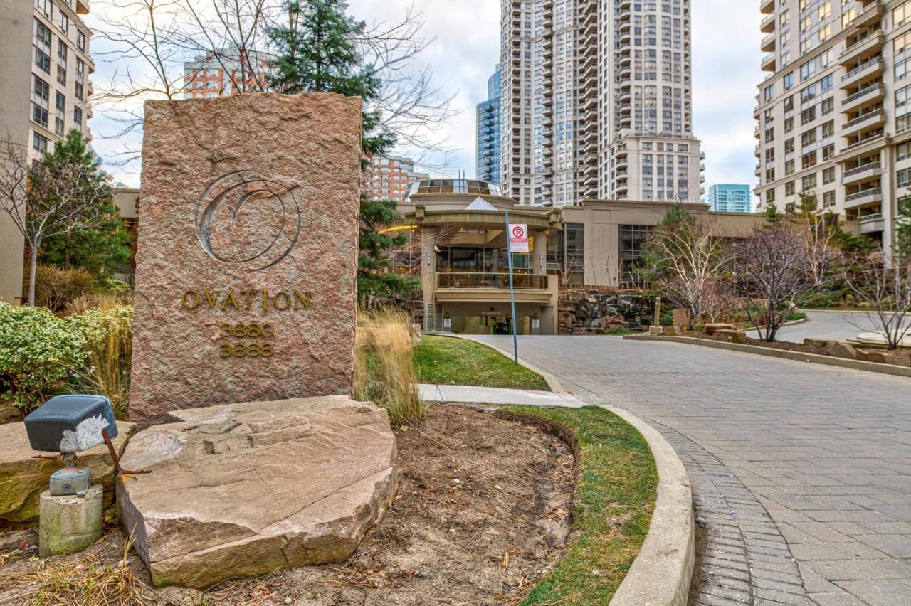 Pelicanstay At Square One Mall Mississauga Extérieur photo